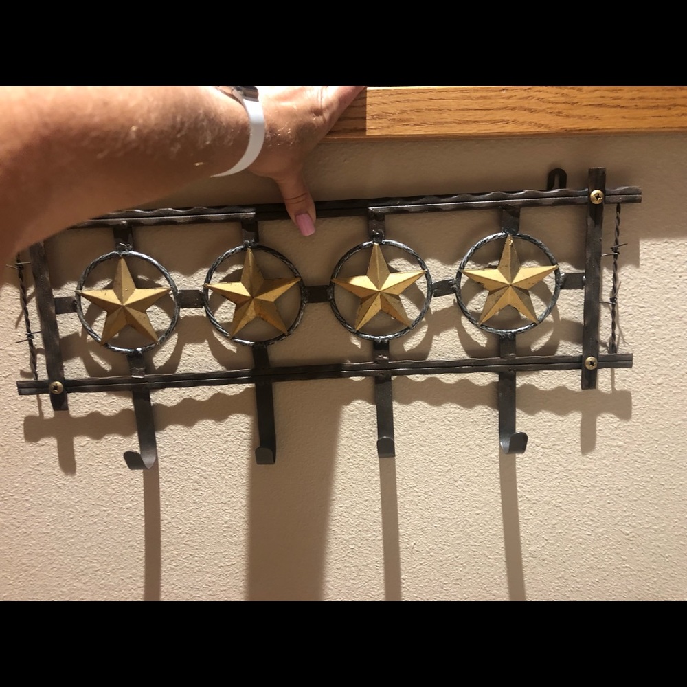 Wall Mount Coat Rack - Picture 2 of 2